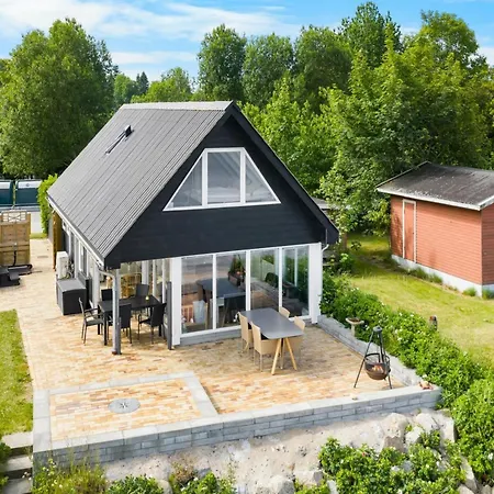 Yngvy - 10m From The Sea By Interhome Middelfart